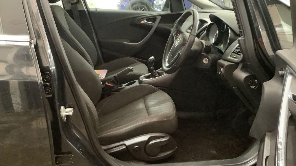 Used Vauxhall Astra 2014 for sale - 77074717: Photo 15