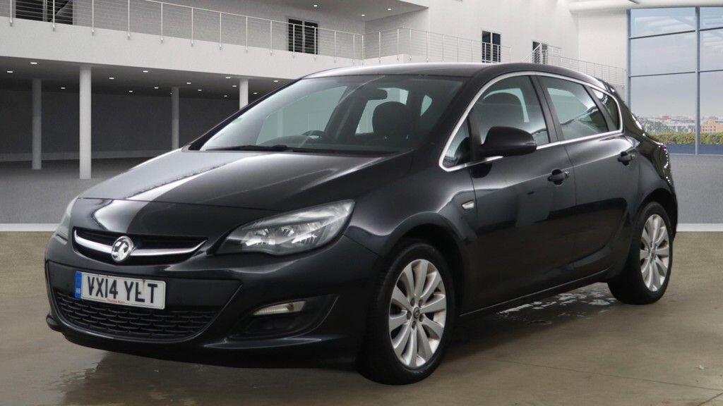 Used Vauxhall Astra 2014 for sale - 77074717: Photo 2