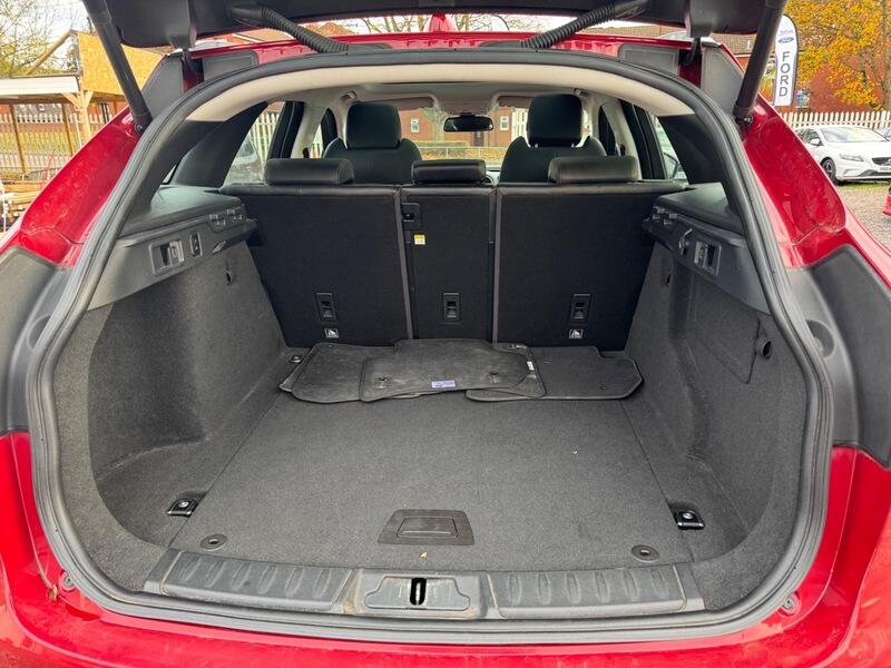 Used Jaguar F-Pace 2016 for sale - 76992440: Photo 18