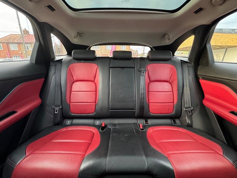 Used Jaguar F-Pace 2016 for sale - 76992440: Photo 23