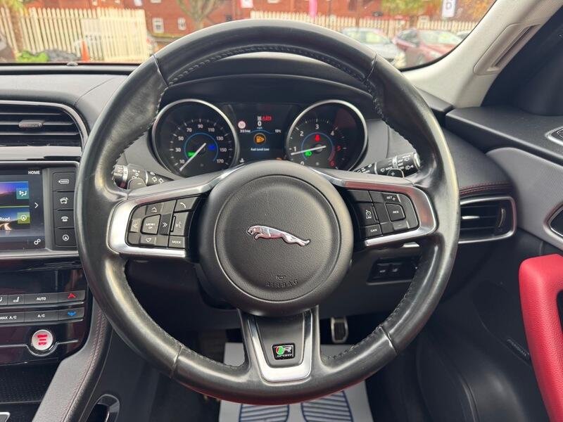 Used Jaguar F-Pace 2016 for sale - 76992440: Photo 24