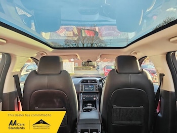 Used Jaguar F-Pace 2016 for sale - 76992440: Photo