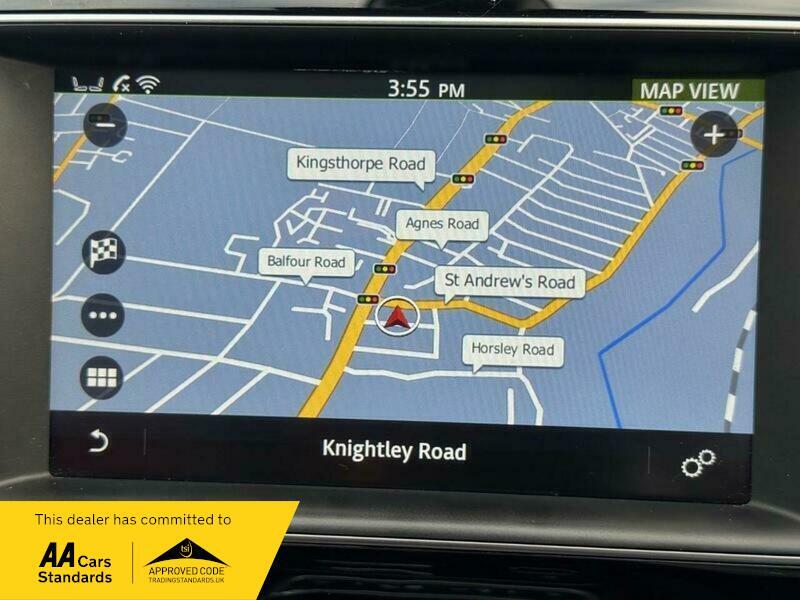 Used Jaguar F-Pace 2016 for sale - 76992440: Photo 5