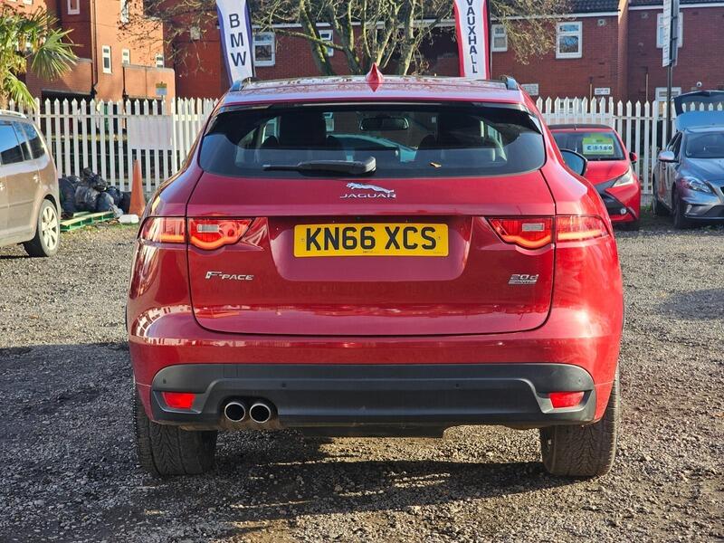 Used Jaguar F-Pace 2016 for sale - 76992440: Photo 9