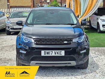 Used Land Rover Discovery Sport 2017 for sale - 79373865: Photo