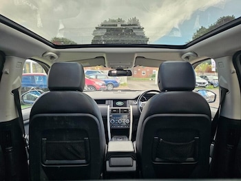 Used Land Rover Discovery Sport 2017 for sale - 79373865: Photo