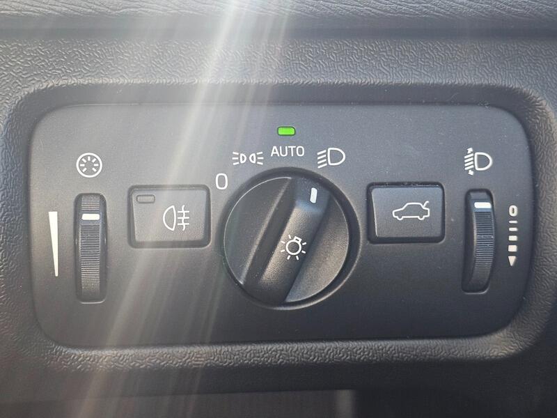 Used Volvo V40 2013 for sale - 76073184: Photo 22