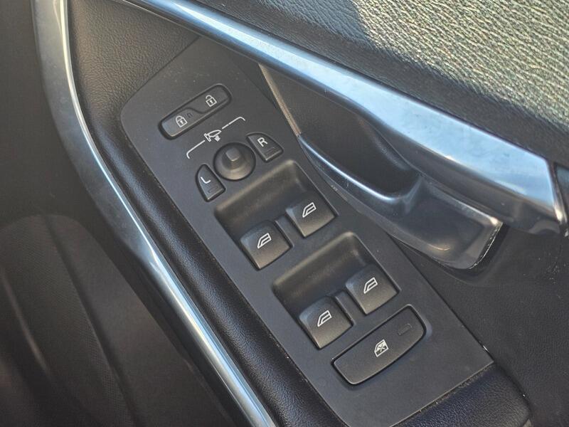 Used Volvo V40 2013 for sale - 76073184: Photo 24