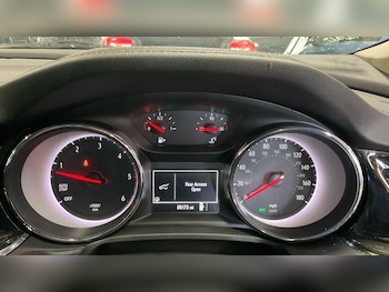 Used Vauxhall Insignia 2017 for sale - 76423462: Photo