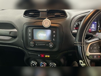 Used Jeep Renegade 2016 for sale - 78898564: Photo