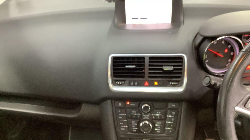 Used Vauxhall Meriva 2016 for sale - 77109402: Photo 3