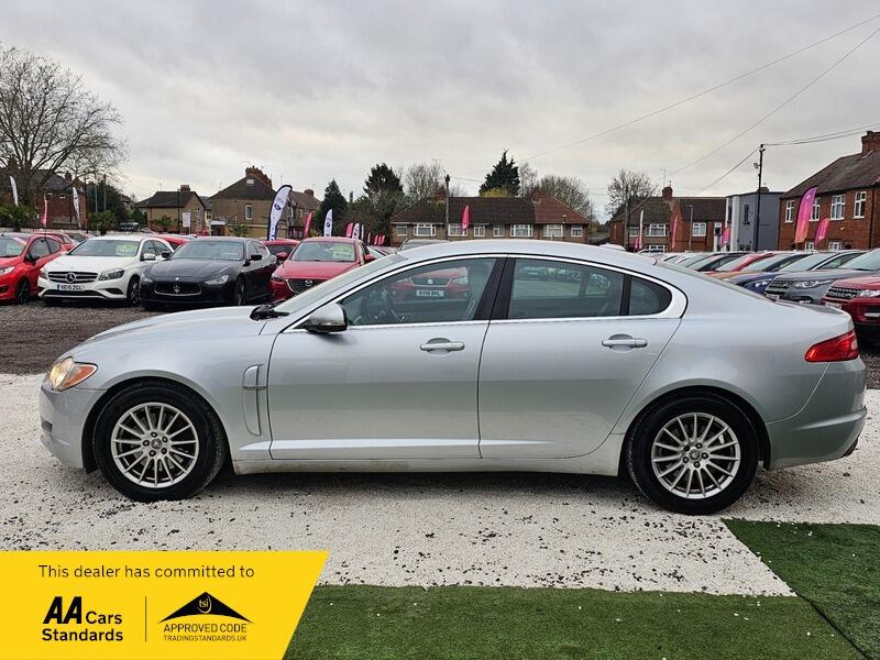 Used Jaguar XF 2010 for sale - 76701222: Photo 5