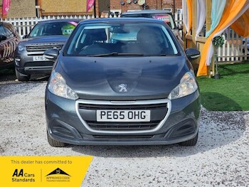 Used Peugeot 208 2015 for sale - 78405286: Photo