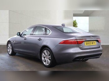 Used Jaguar XF 2019 for sale - 79645978: Photo