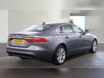 Used Jaguar XF 2019 for sale - 79645978: Photo