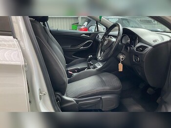 Used Vauxhall Astra 2017 for sale - 78475435: Photo