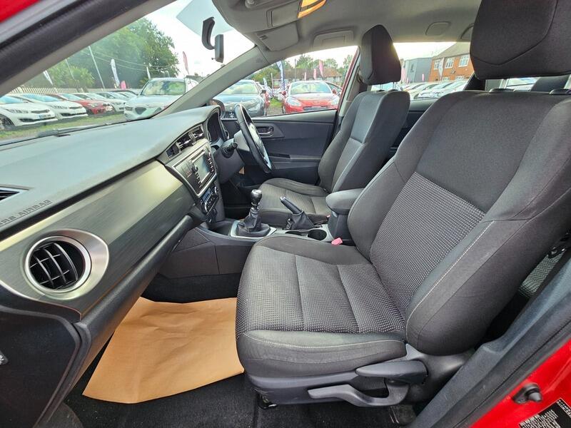 Used Toyota Auris 2014 for sale - 76988606: Photo 12