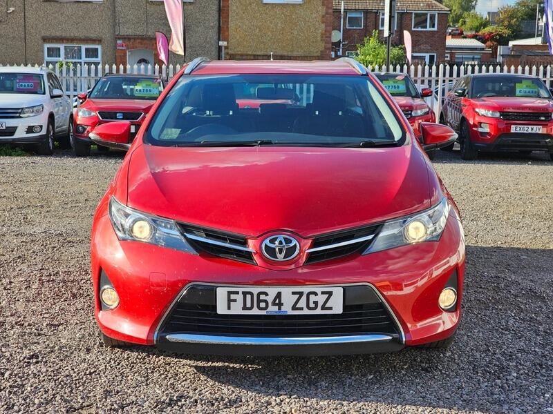 Used Toyota Auris 2014 for sale - 76988606: Photo 2