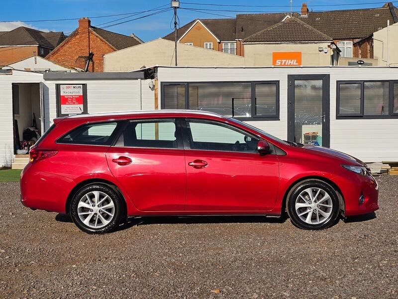 Used Toyota Auris 2014 for sale - 76988606: Photo 8