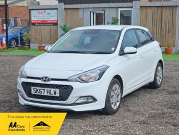 Used Hyundai i20 2017 for sale - 73994409: Photo