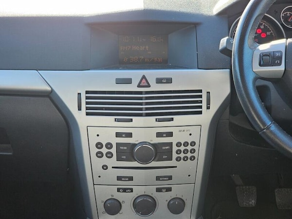 Used Vauxhall Astra 2009 for sale - 76174942: Photo 10