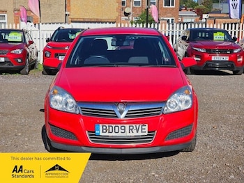 Used Vauxhall Astra 2009 for sale - 76174942: Photo 2