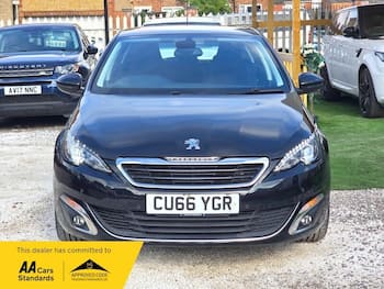 Used Peugeot 308 2016 for sale - 79645864: Photo