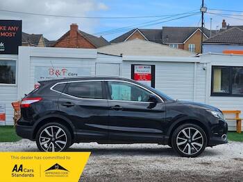 Used Nissan Qashqai 2016 for sale - 79873997: Photo