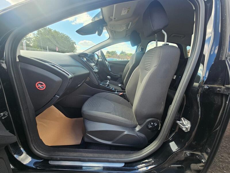 Used Ford Focus 2015 for sale - 76032052: Photo 12