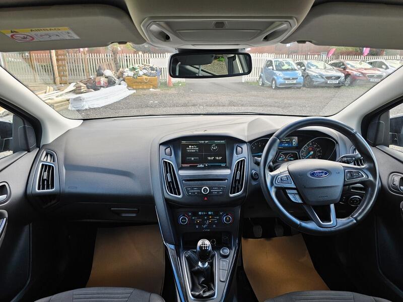 Used Ford Focus 2015 for sale - 76032052: Photo 14