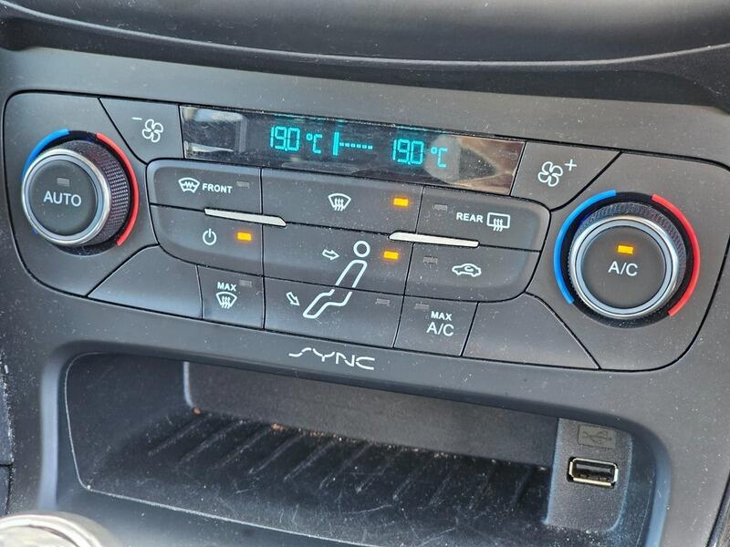 Used Ford Focus 2015 for sale - 76032052: Photo 19