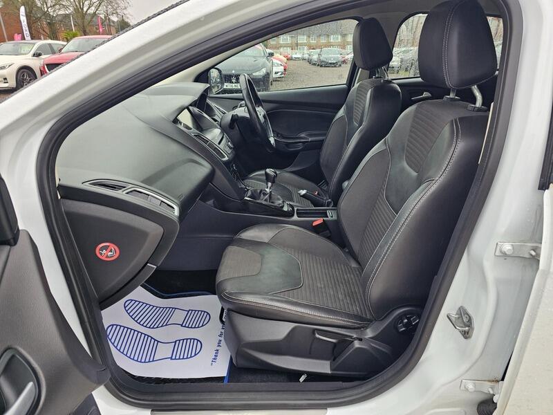 Used Ford Focus 2015 for sale - 78046733: Photo 12