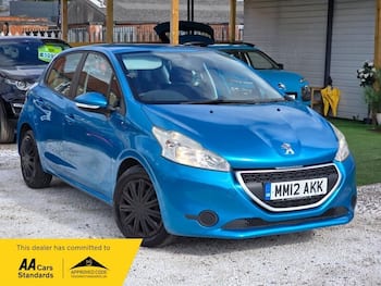 Used Peugeot 208 2012 for sale - 79767386: Photo
