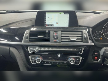 Used BMW 3 Series 2018 for sale - 76246802: Photo