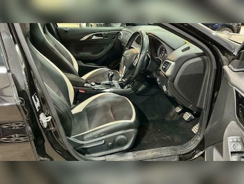 Used Infiniti Q30 2017 for sale - 78855288: Photo