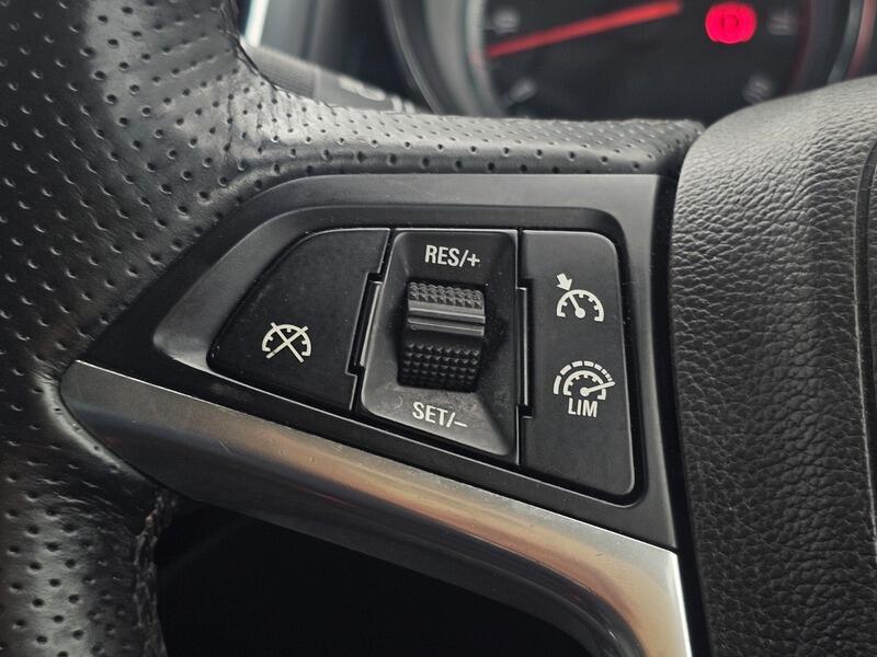 Used Vauxhall Zafira Tourer 2015 for sale - 75906316: Photo 18