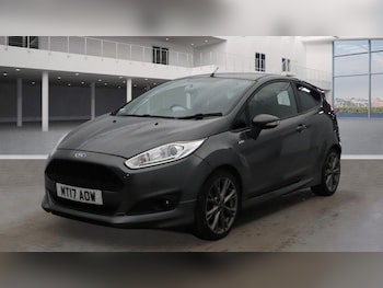 Used Ford Fiesta 2017 for sale - 77040418: Photo