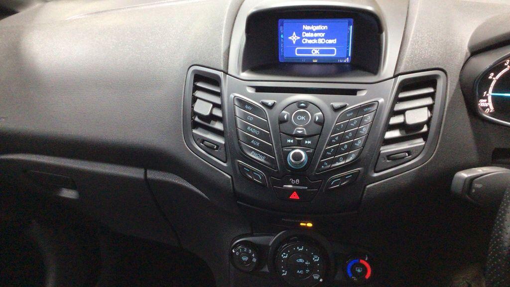 Used Ford Fiesta 2017 for sale - 77040418: Photo 3