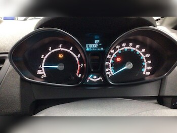 Used Ford Fiesta 2017 for sale - 77040418: Photo