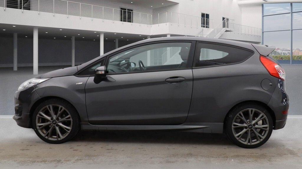 Used Ford Fiesta 2017 for sale - 77040418: Photo 9