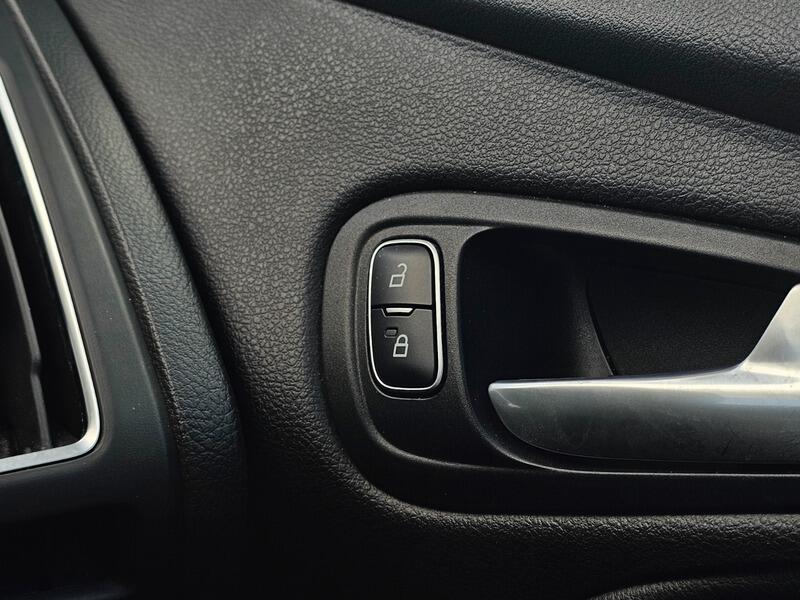 Used Ford Focus 2017 for sale - 77839571: Photo 27