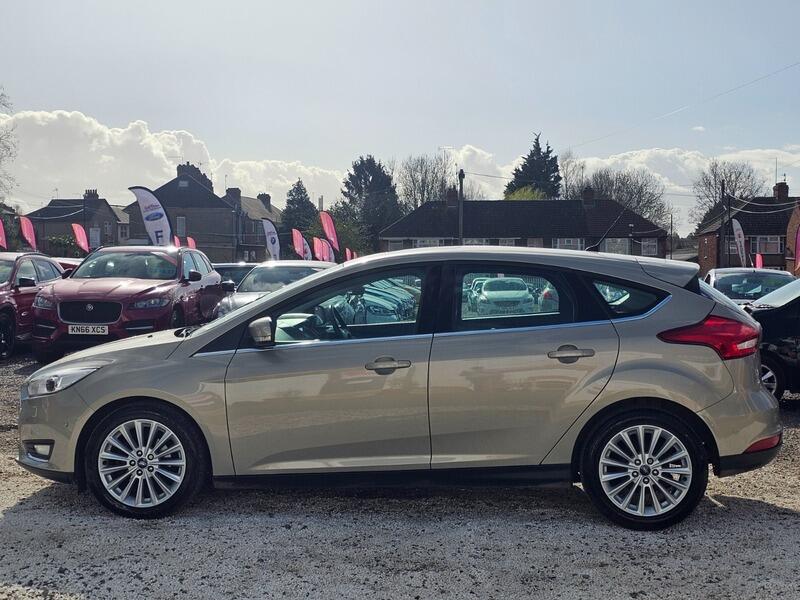 Used Ford Focus 2017 for sale - 77839571: Photo 8