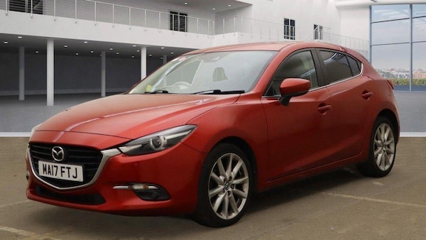 Used Mazda Mazda3 2017 for sale - 76240073: Photo 2