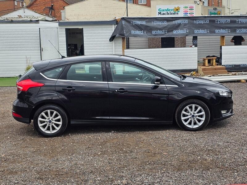 Used Ford Focus 2015 for sale - 76175323: Photo 11