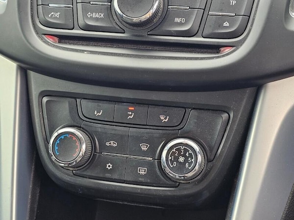 Used Vauxhall Zafira Tourer 2014 for sale - 75682323: Photo 9