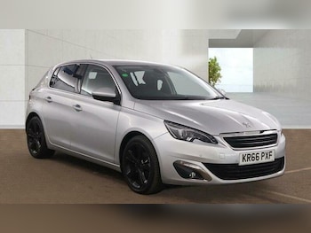 Used Peugeot 308 2016 for sale - 79387801: Photo