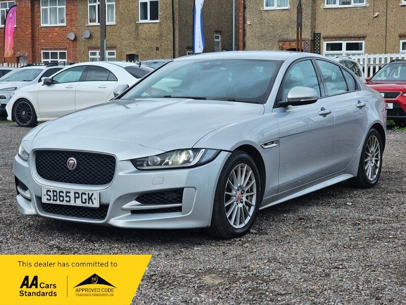 Used Jaguar XE 2016 for sale - 78170473: Photo 3