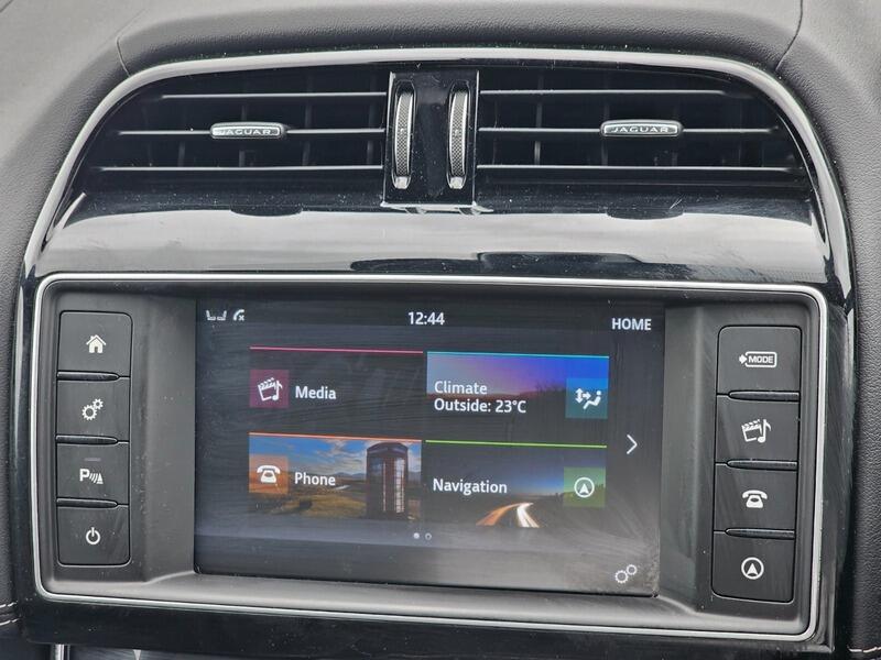 Used Jaguar XE 2016 for sale - 78170473: Photo 33