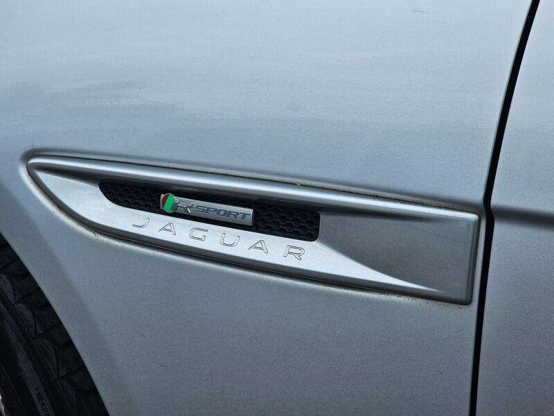 Used Jaguar XE 2016 for sale - 78170473: Photo 42