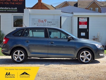 Used Skoda Rapid Spaceback 2017 for sale - 79201414: Photo